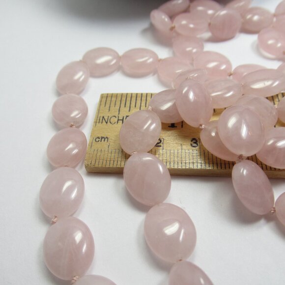 Rose Quartz oval bead necklace - Picture 10 of 11